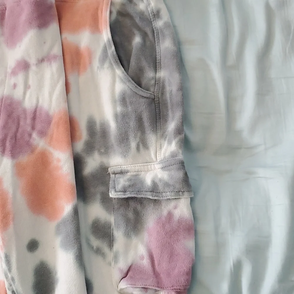 Sweats - Picture 5 of 5
